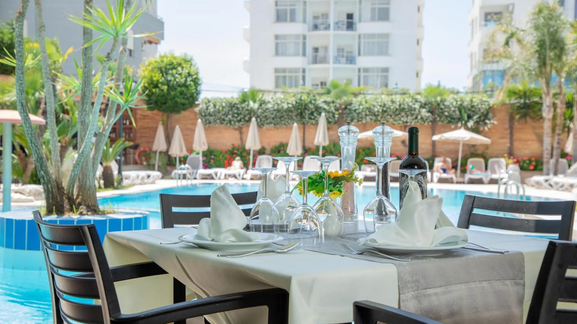 ****  Hotel Dyrrah Durrës Albánia